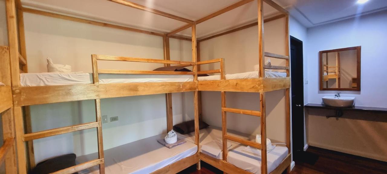 Teritoryo Siargao Hotell General Luna  Exteriör bild