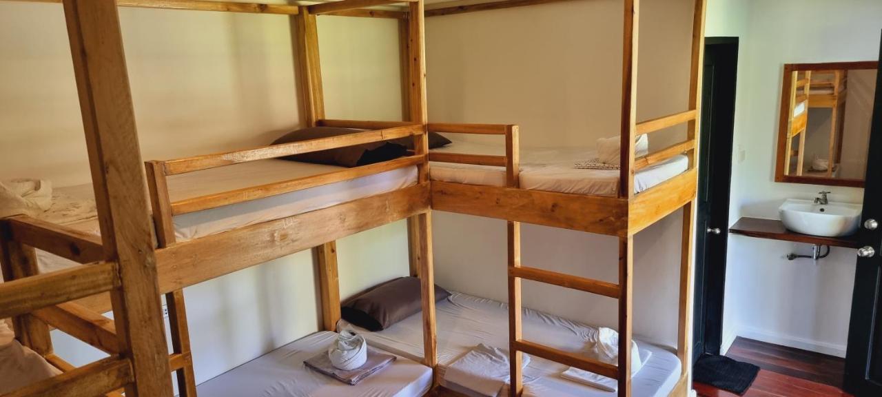 Teritoryo Siargao Hotell General Luna  Exteriör bild